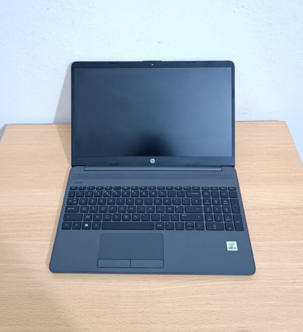 💻 HP 250 G7 (15L03ES)